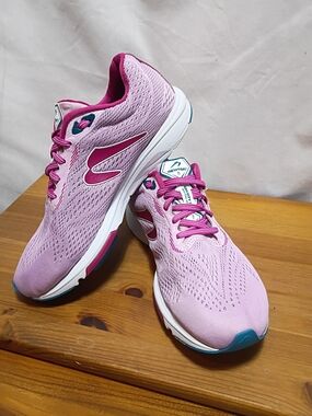 Women’s Gravity 14 Running Shoes - Neutral, Lightweight Daily Lavender/Lilac